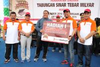 Desmiati Raih 100 Juta di Pengundian STM Bank Riau Kepri di Air Molek